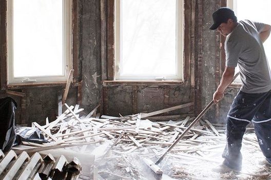 lakasfelujitas-sajat-kezuleg-vagy-kivitelezo-segitsegevel.jpg Lakásfelújítás saját kezűleg vagy kivitelező segítségével?